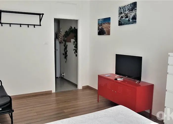 - Centro アパート *